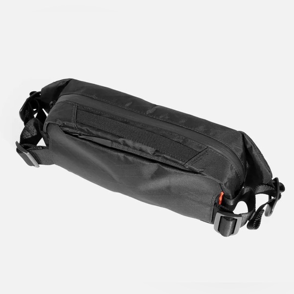 Aer City Sling 2 X-Pac in Black - Picture 12 of 15